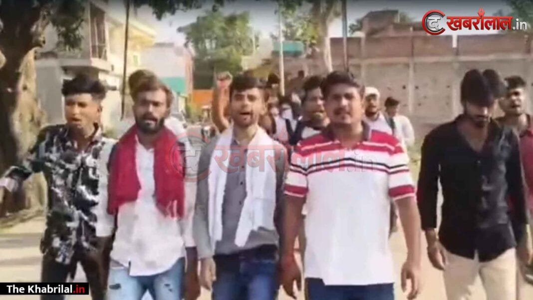 सतना में ESB सर्वर डाउन होने से भड़का छात्रों का गुस्सा: 3 घंटे तक क्लासरूम में बिठाया, फिर परीक्षा रद्द; कलेक्ट्रेट का घेराव कर NSUI का प्रदर्शन सतना में ESB सर्वर डाउन होने से भड़का छात्रों का गुस्सा: 3 घंटे तक क्लासरूम में बिठाया, फिर परीक्षा रद्द; कलेक्ट्रेट का घेराव कर NSUI का प्रदर्शन