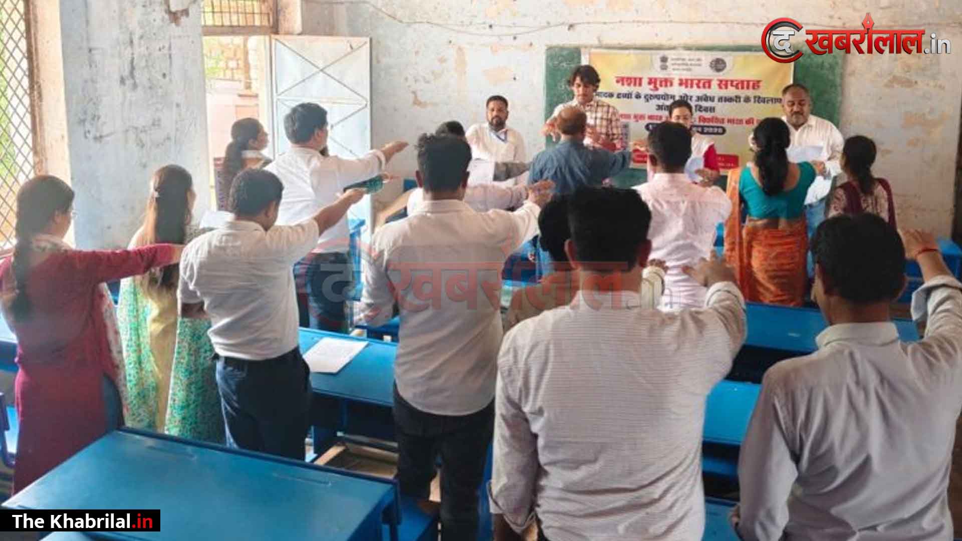 नशे के खिलाफ एकजुट हुआ मऊगंज! संदीपन उत्कृष्ट स्कूल में छात्रों और अग्निवीरों ने ली नशामुक्त जीवन की शपथ; चला महा-हस्ताक्षर अभियान