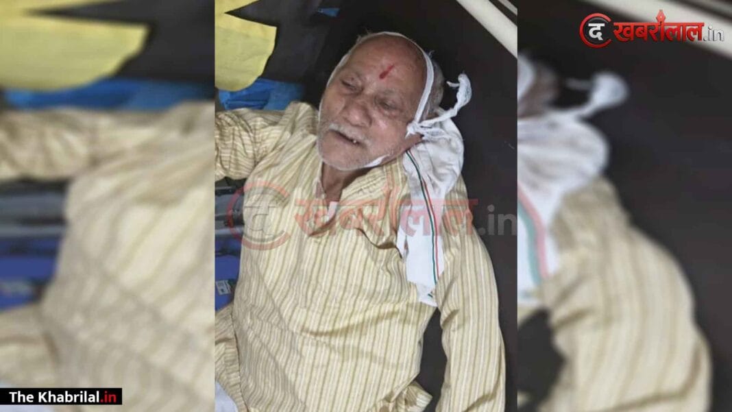 विंध्य में मानवता की मिसाल: कर्रा मोड़ पर लहूलुहान हालत में तड़प रहे थे बुजुर्ग; देवराज नगर के डॉक्टर ने अपनी कार से अस्पताल पहुंचाकर बचाई जान विंध्य में मानवता की मिसाल: कर्रा मोड़ पर लहूलुहान हालत में तड़प रहे थे बुजुर्ग; देवराज नगर के डॉक्टर ने अपनी कार से अस्पताल पहुंचाकर बचाई जान