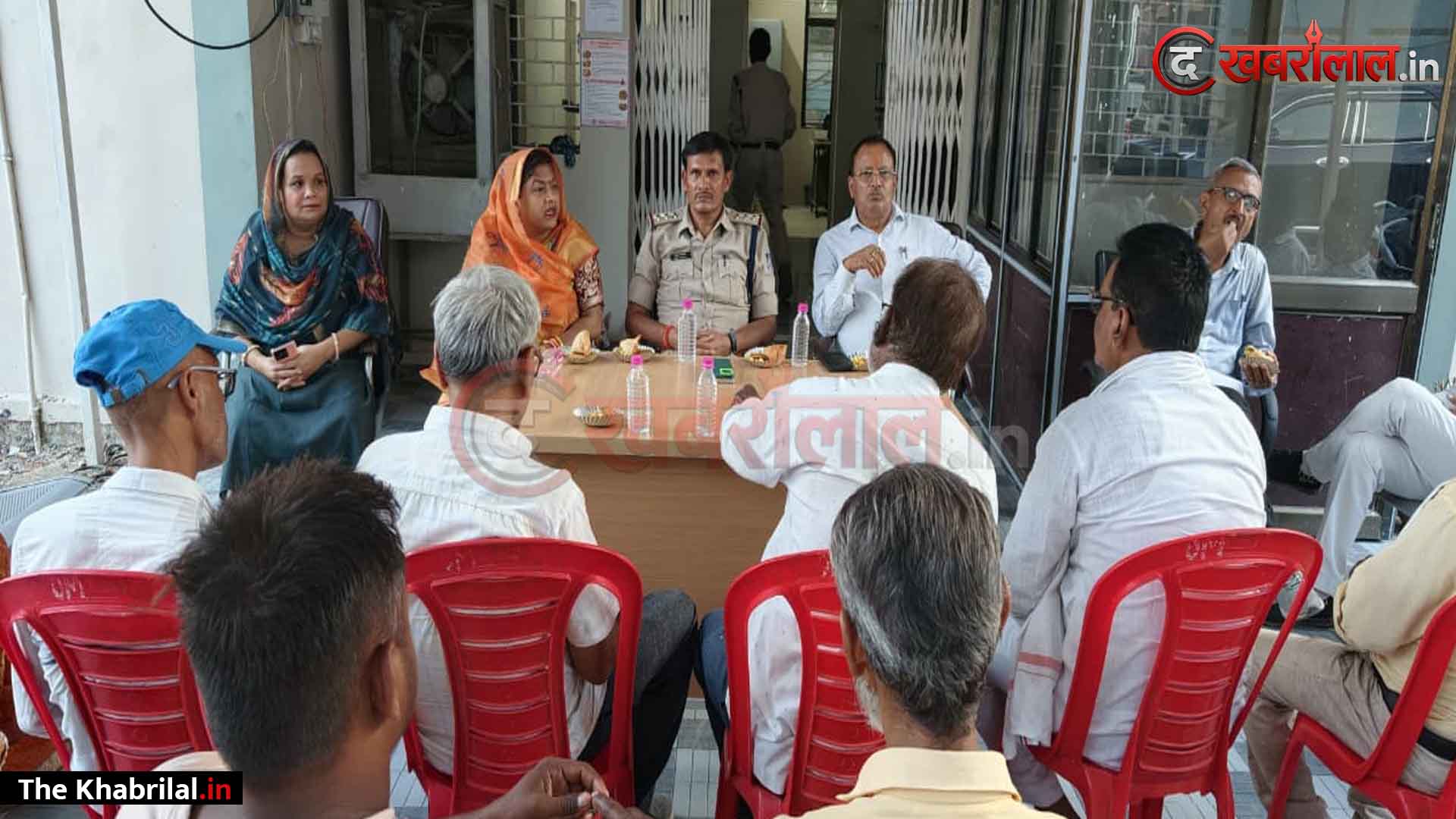 मोहर्रम और आगामी त्योहारों को लेकर रामनगर थाने में शांति समिति की बैठक: एसडीएम और थाना प्रभारी ने की सौहार्द की अपील; अफवाह फैलाने वालों पर होगी सख्त कार्रवाई