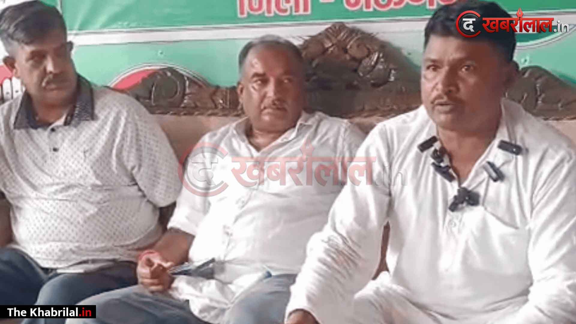 नीट पेपर लीक पर मऊगंज में कांग्रेस का तीखा हमला! पूर्व विधायक बन्ना बोले— “सरकार सिर्फ ‘परीक्षा पर चर्चा’ करती है, ‘परीक्षा की शुचिता’ पर मौन”