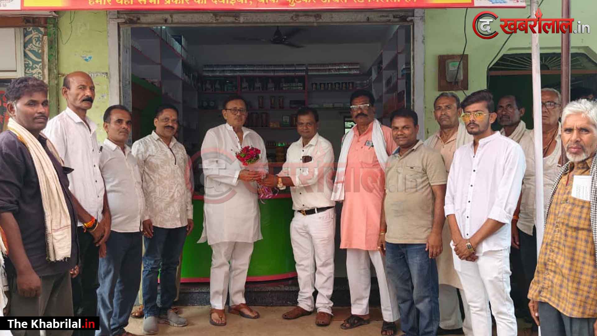 रामनगर में ‘फ्रेंड्स मेडिकल एजेंसी’ का भव्य शुभारंभ, अमरपाटन विधायक डॉ. राजेंद्र कुमार सिंह ने फीता काटकर किया उद्घाटन: स्थानीय स्तर पर मिलेंगी गुणवत्तापूर्ण स्वास्थ्य सेवाएं, क्षेत्र के गणमान्य नागरिक रहे मौजूद