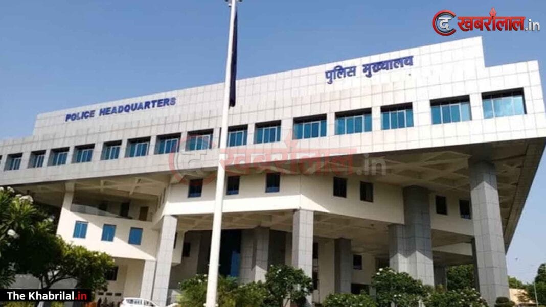 मध्य प्रदेश पुलिस में युवाओं के लिए बड़ी खुशखबरी: मोहन सरकार का बड़ा फैसला; विभिन्न श्रेणियों के 9,662 पदों पर सीधी भर्ती को मिली प्रशासकीय स्वीकृति, गृह विभाग ने जारी किए आदेश मध्य प्रदेश पुलिस में युवाओं के लिए बड़ी खुशखबरी: मोहन सरकार का बड़ा फैसला; विभिन्न श्रेणियों के 9,662 पदों पर सीधी भर्ती को मिली प्रशासकीय स्वीकृति, गृह विभाग ने जारी किए आदेश