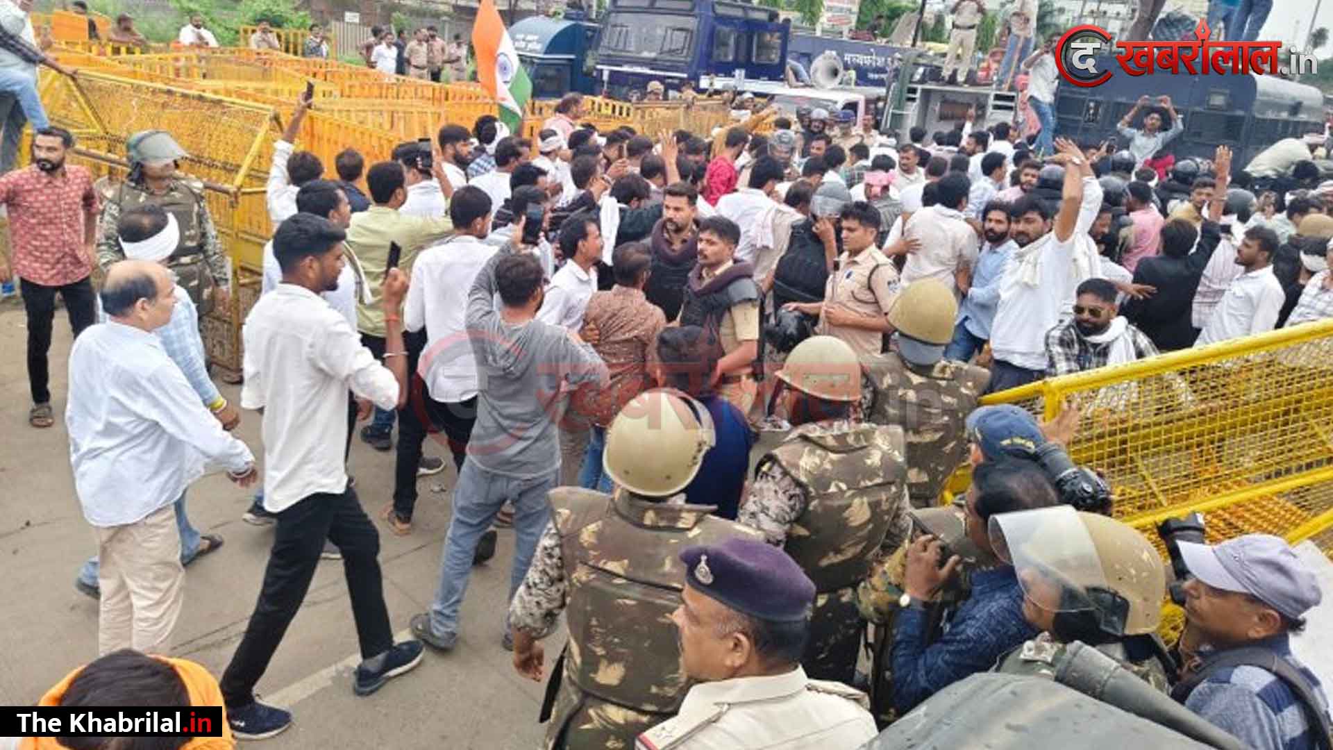 MP किसान आंदोलन: 100% मूंग खरीदी की मांग पर उग्र हुए किसान; बैरिकेड्स तोड़कर भोपाल में प्रवेश, मिसरोद बॉर्डर पर पुलिस से झड़प के बाद होशंगाबाद रोड बंद