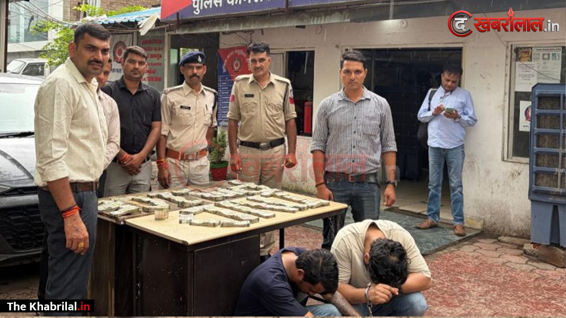 इंदौर में ‘भरोसे का कत्ल’: ₹25 लाख उड़ाकर पचमढ़ी में मौज काट रहे ड्राइवर-साथी गिरफ्तार; उधर ATM के ₹40 लाख IPL सट्टे में उड़ाने वाले दो कस्टोडियन भी दबोचे