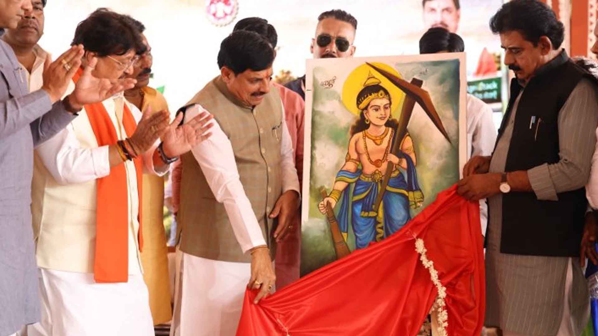 इंदौर से ‘बलराम कृषि महोत्सव-2026’ का शंखनाद, मुख्यमंत्री डॉ. मोहन यादव ने दी किसानों को बड़ी सौगात: अब साल में केवल एक बार चुकाना होगा कृषि ऋण; लक्ष्मीबाई मंडी होगी हाईटेक, दिन में मिलेगी पर्याप्त बिजली