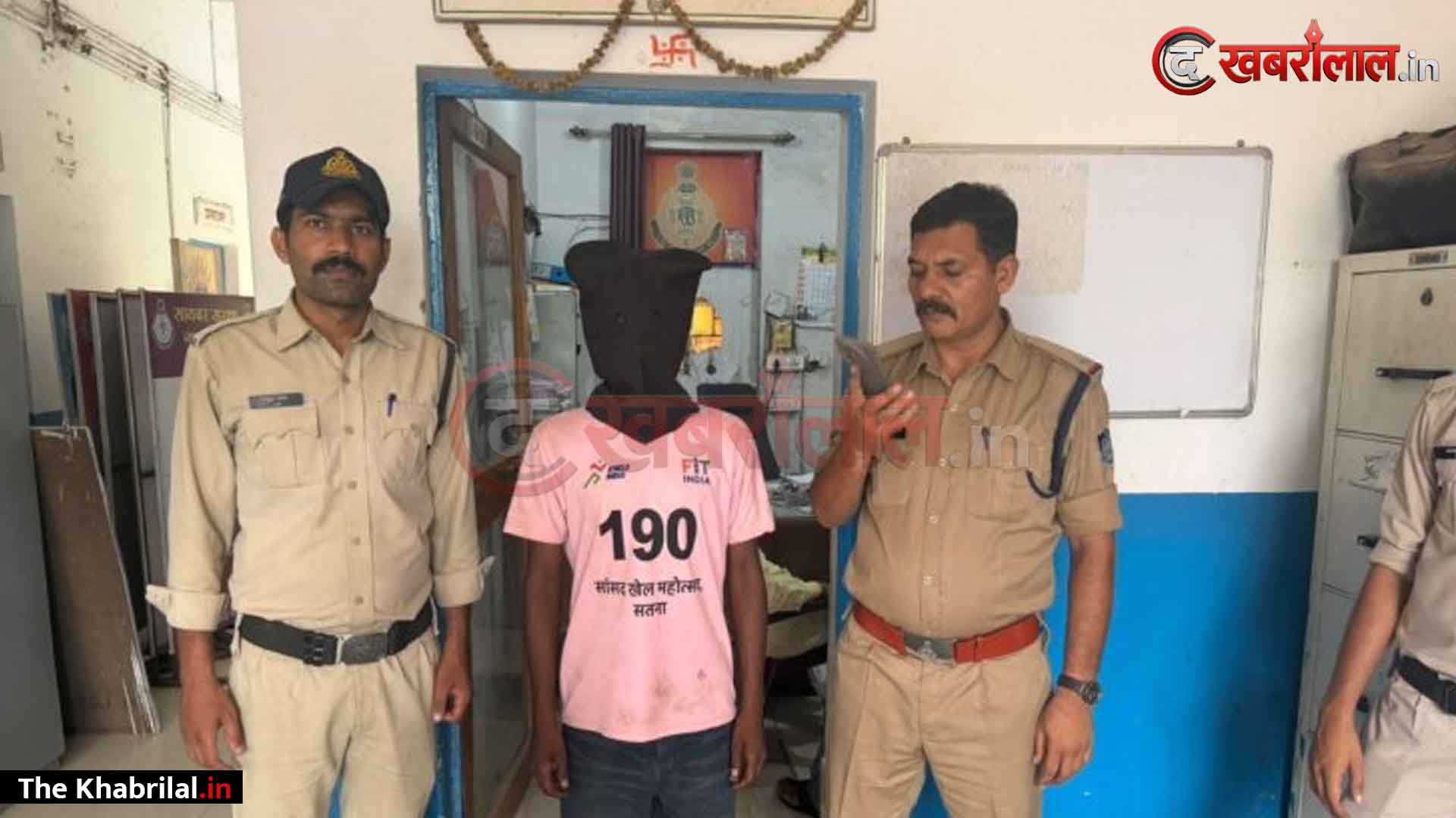 सतना में सिटी कोतवाली पुलिस की बड़ी विधिक कार्रवाई, ६ महीने से फरार अड़ीबाजी का शातिर आरोपी अनिकेत मिश्रा गिरफ्तार; शराब के लिए रंगदारी न देने पर की थी मारपीट