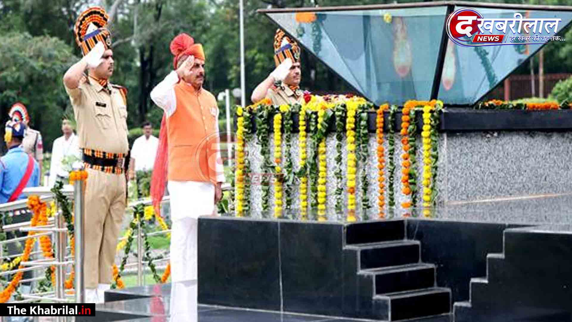 स्वतंत्रता दिवस पर शौर्य स्मारक पहुंचे CM डॉ. मोहन यादव: अमर शहीदों को पुष्प चक्र अर्पित कर दी श्रद्धांजलि; भारत माता का किया नमन