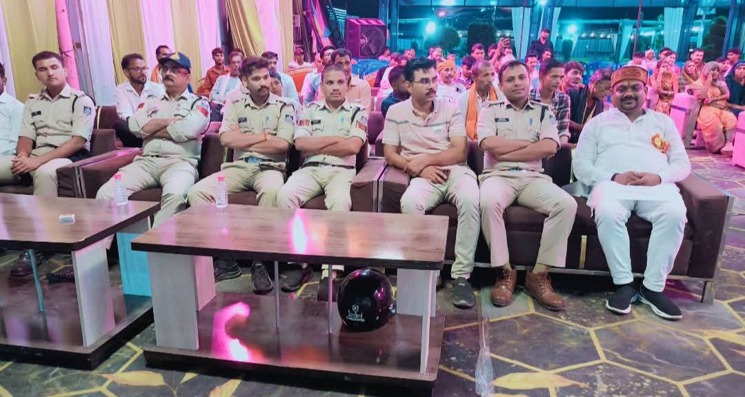 रामनगर कृष्ण जन्माष्टमी पर सुरक्षा व्यवस्था संभालता पुलिस प्रशासन